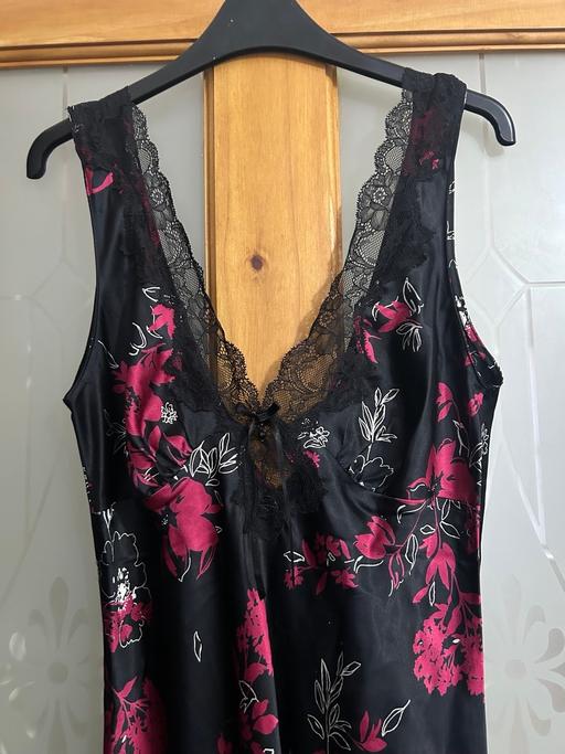  — Marks and Spencer Nightdress