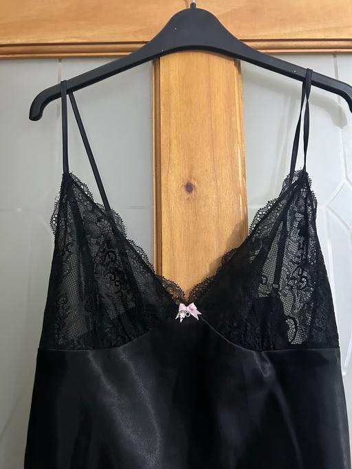  — Debenhams Nightdress