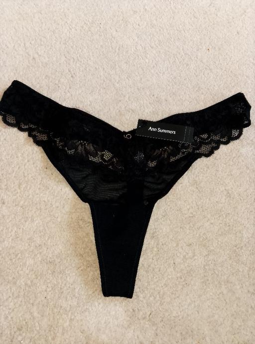  — Thong