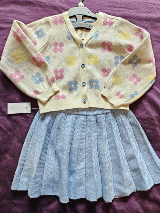  — girl cardigan set age 5 years old