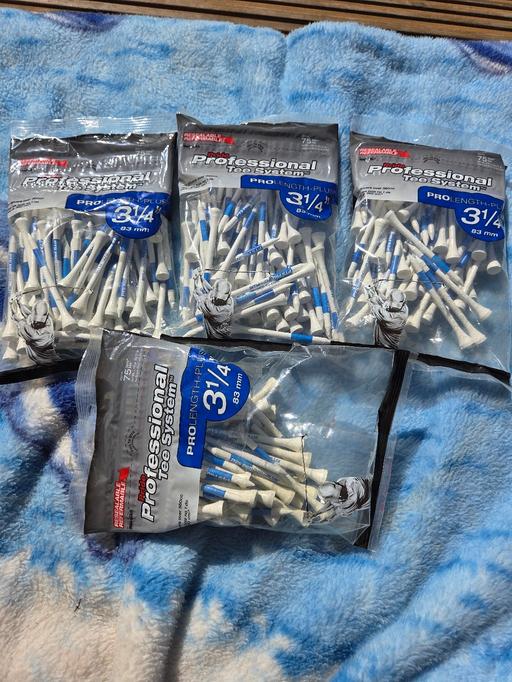  — golf tees