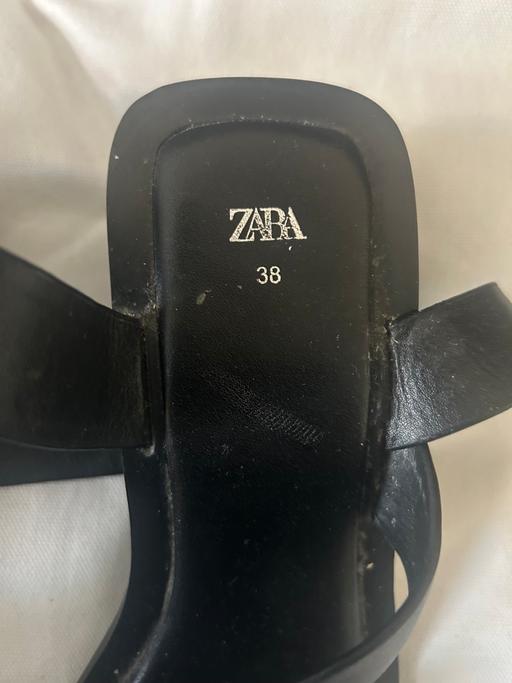  — Zara Sandals
