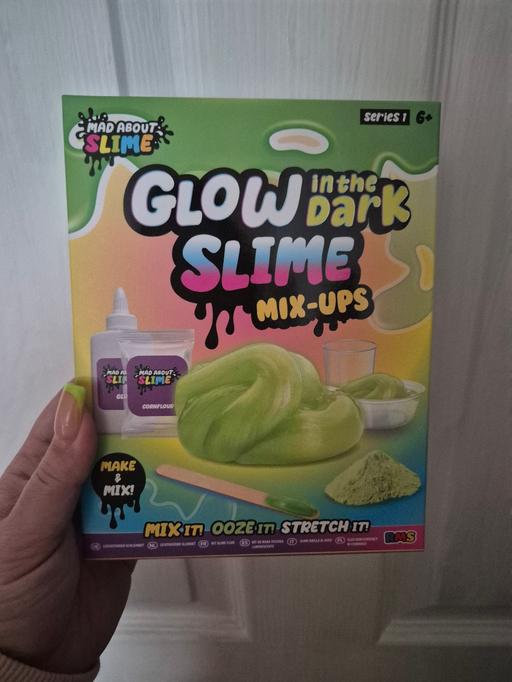  — new Glow In The Dark Slime Mix Ups