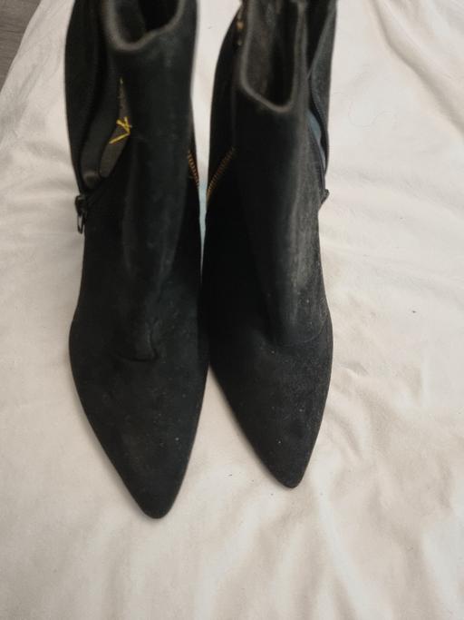  — boots