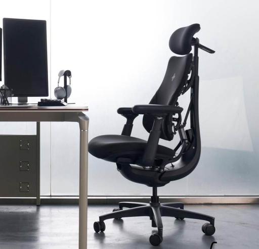  — BRAND NEW LIBERNOVO OMNI CHAIR (BLACK)