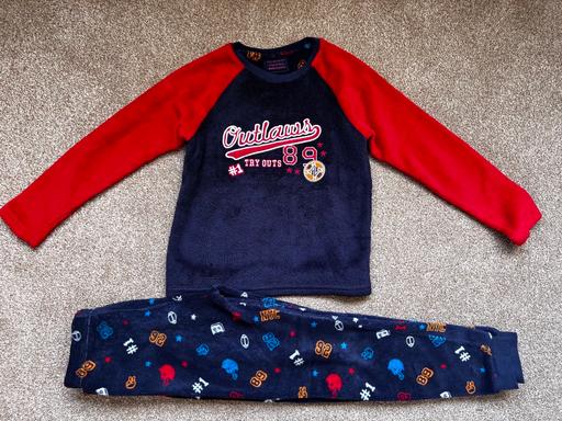  — Boys fleece pyjamas 8-9 years