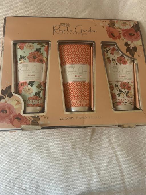  — Baylis and Harding Luxury Hand Cream
