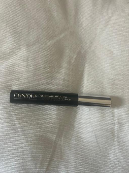  — Clinique Mascara