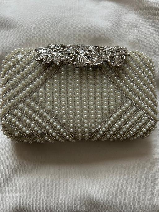  — Pearl Clutch Bag