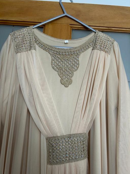  — Beige Kaftan