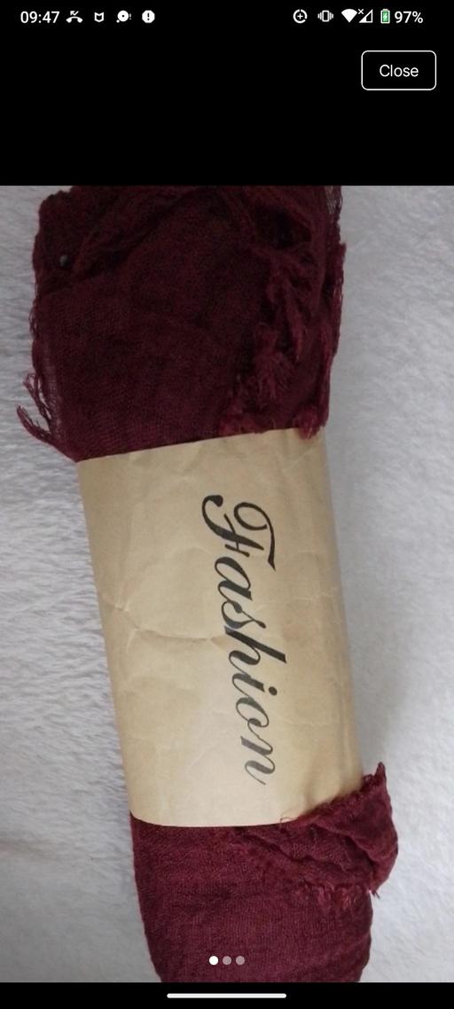  — Women s scarf New