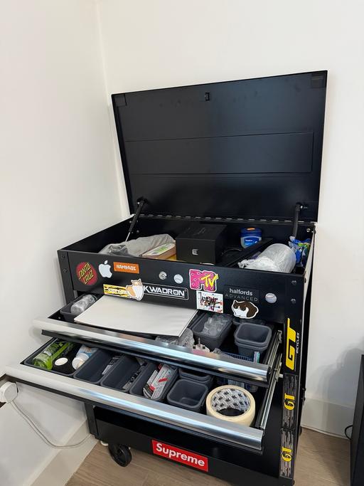  — Tools table