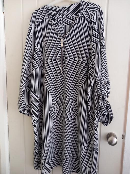  — dress size 22...5.00 pound