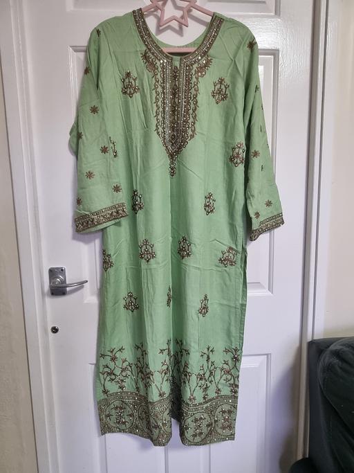  — New 3 piece dress