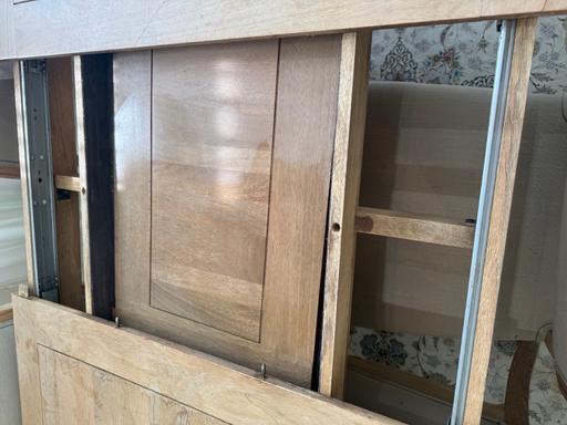  — Extended dining table 6 chair