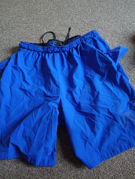 — xl Nike shorts