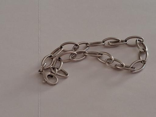  — Solid silver Bracelet.