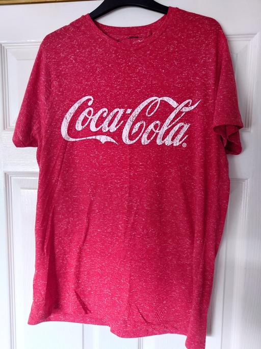  — Mens red Coca-Cola top size large