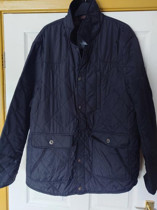  — Mens black padded quilted coat size XL