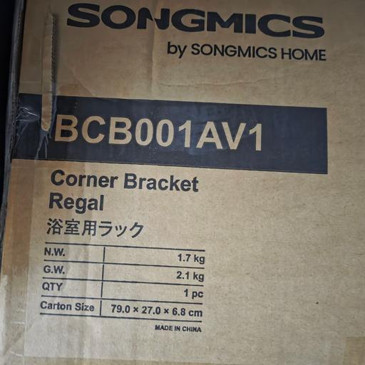  — Corner bracket