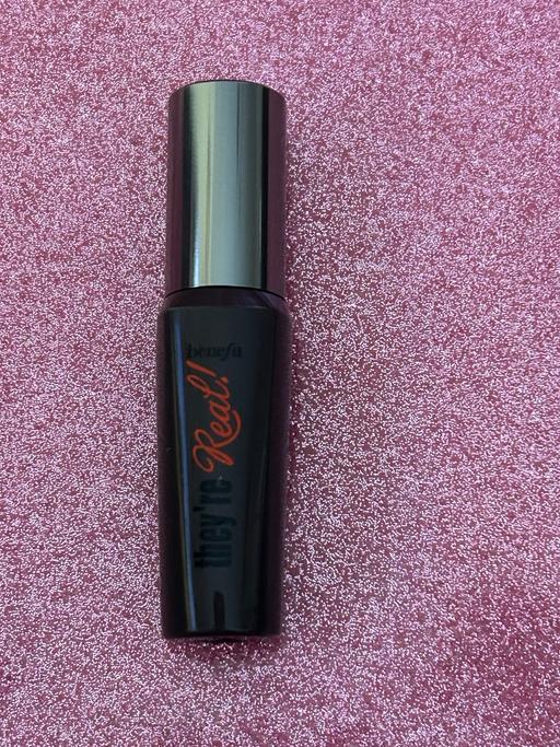  — Benefit They're Real Beyond mini Mascara