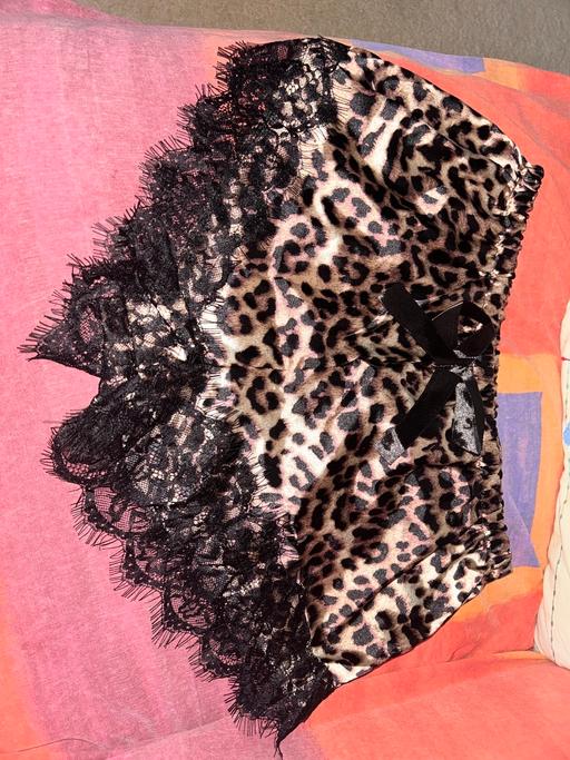  — Ladies Leopard Print Silky Shorts