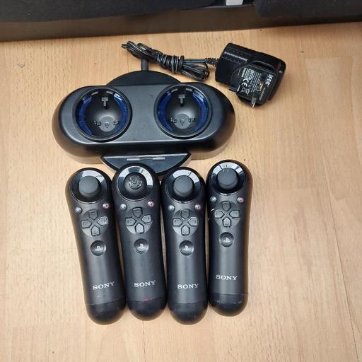  — 4x Sony Playstation Navigation Controllers