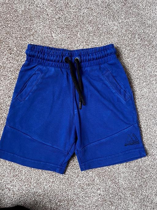  — Boys shorts 4-5 years