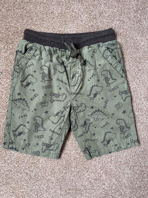 — Boys green shorts 5-6 years