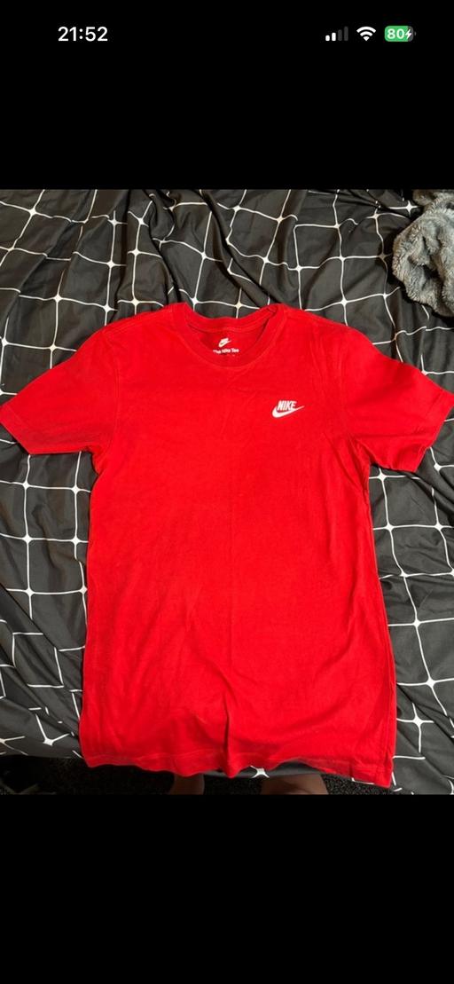  — Nike T-Shirt