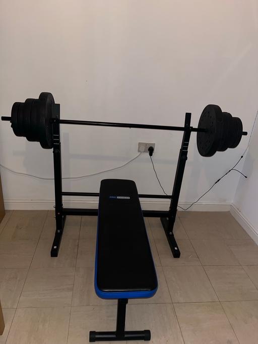  — Foldable weight bench + 50kg weights