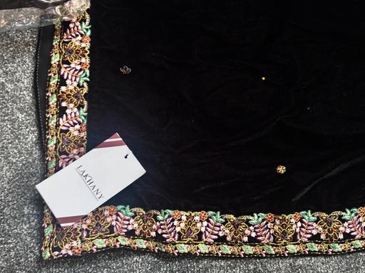  — Brand lakhany velvet embroidery shawl