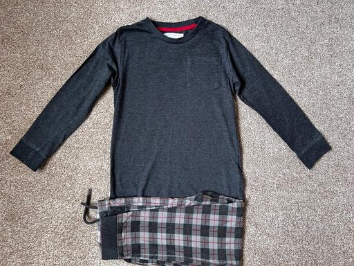 — Boy’s pyjamas 7-8 years