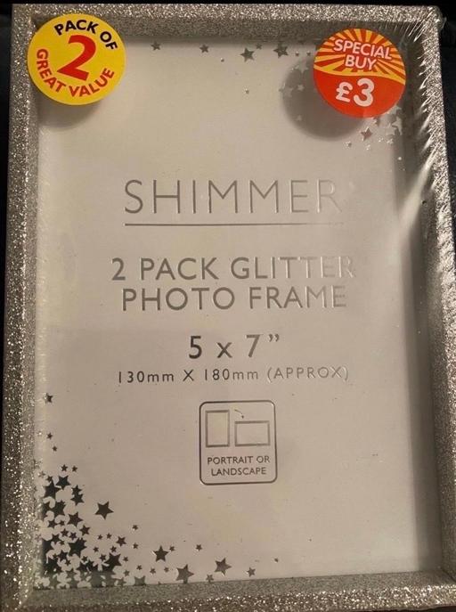  — Silver glitter photo frames 5x7in