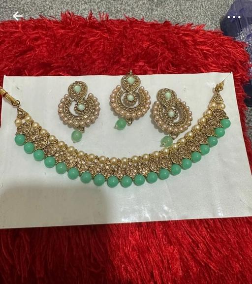  — Jewellery set