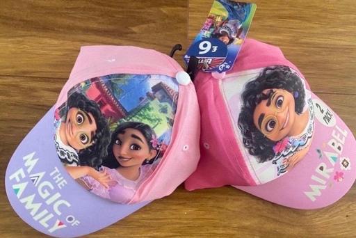  — Girls caps one size