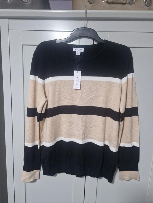  — New Wallis ladies thin jumper L