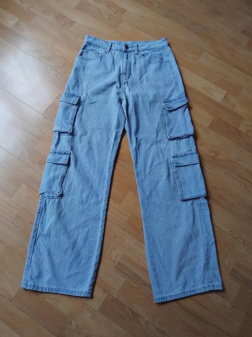  — Jeans S