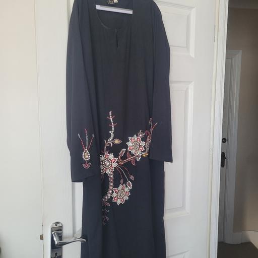  — Det of 2 abayas