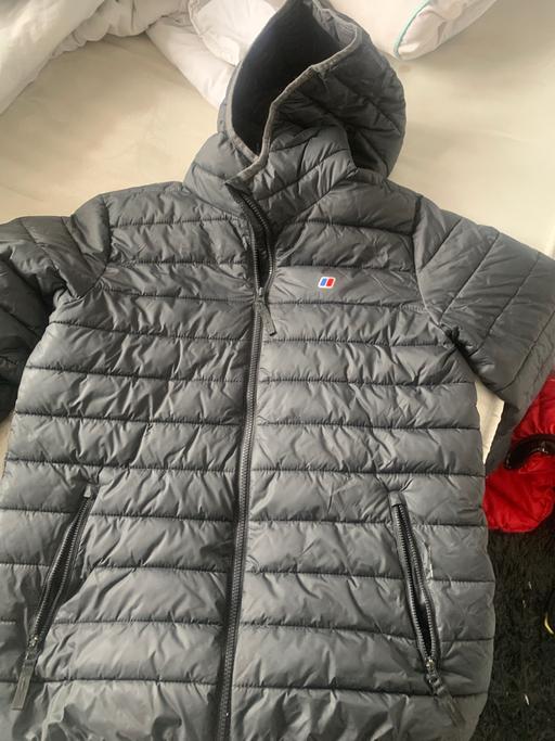  — Men’s bergaus