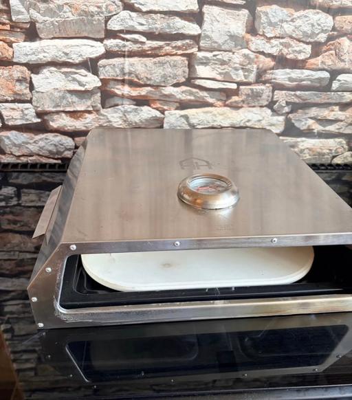  — Gas or coal bbq pizza oven