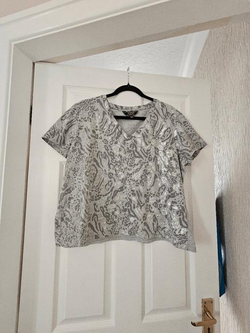  — Lipsy Tshirt, size 16..like new