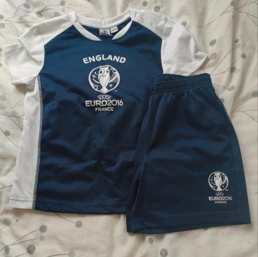  — Boys sports shorts set
