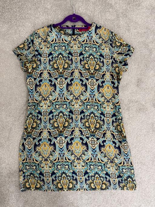  — Boohoo dress