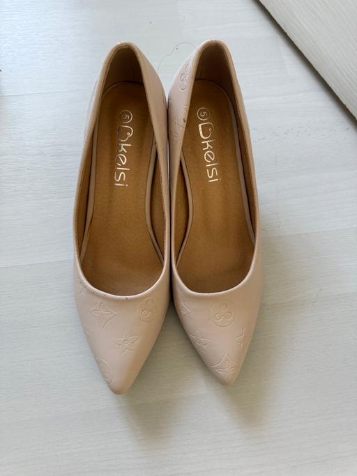  — Nude shoes