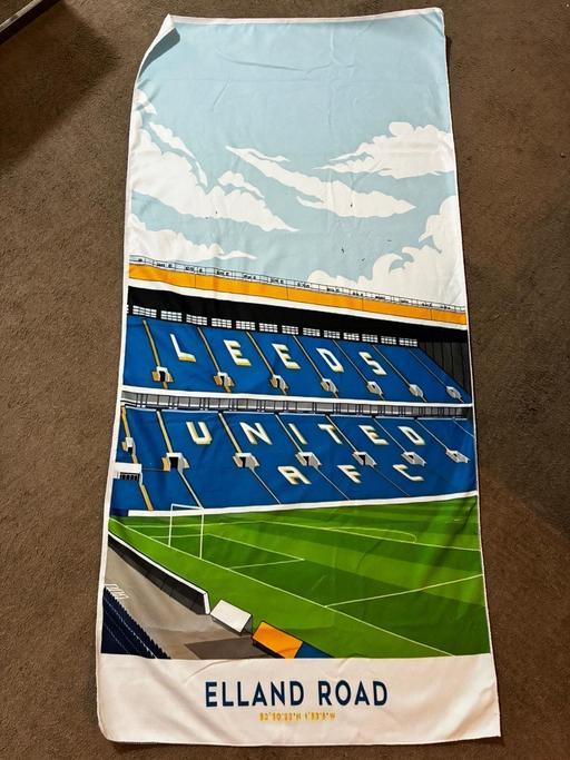  — Leeds united beach towel