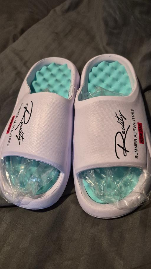  — slippers
