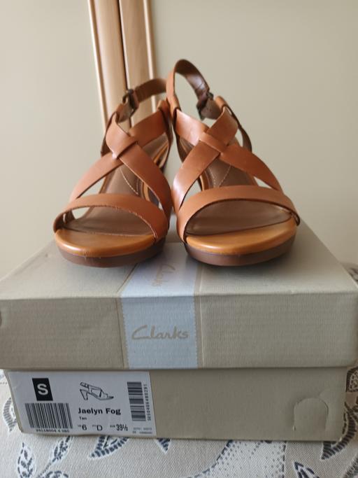  — ladies sandals
