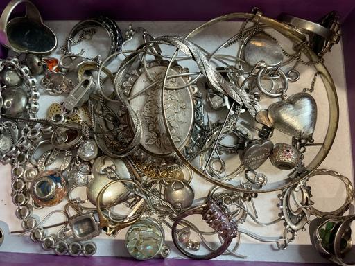  — Silver items for repair or scrap
