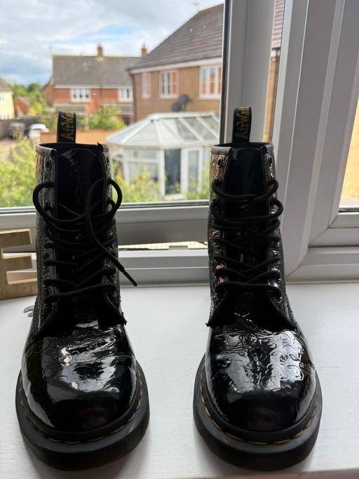  — size 5 dr martens patent leopard print